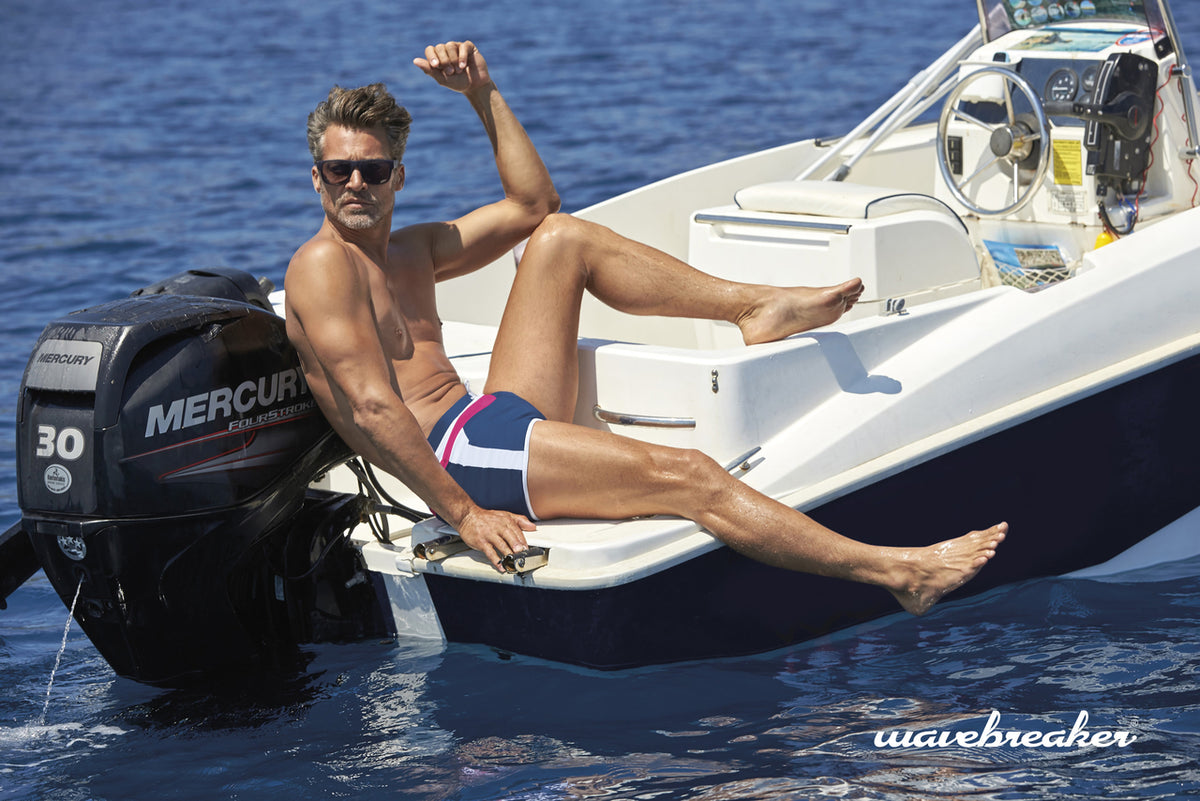 Wavebreaker Badeboxer Premium Nachtblau mit Streifen