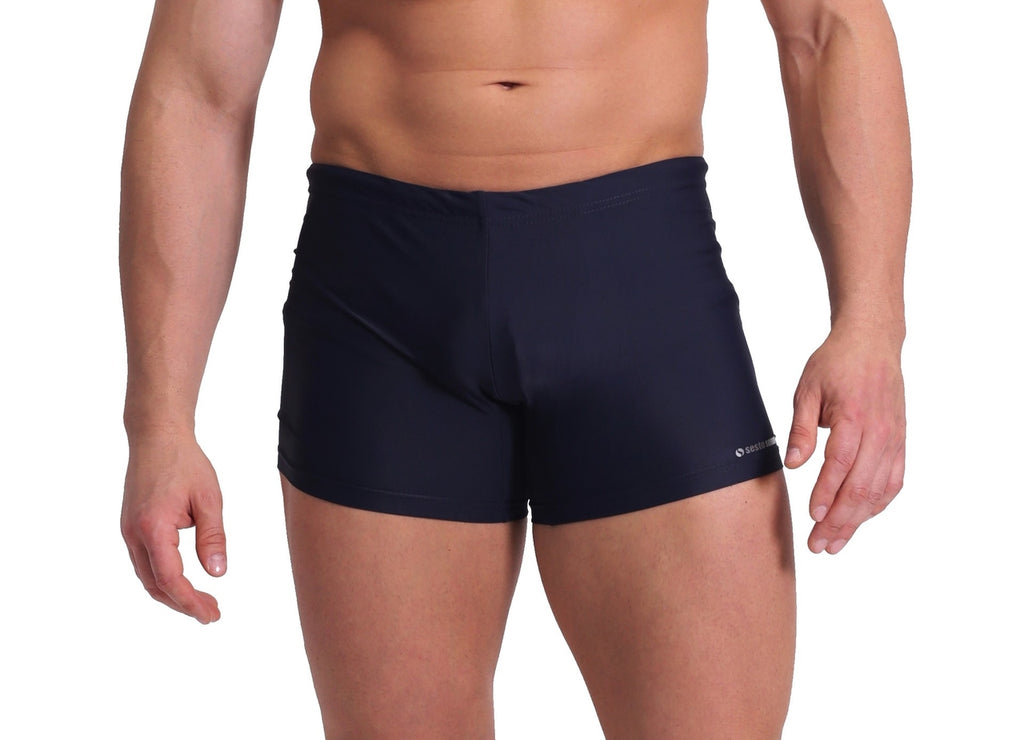 High-quality image of zwemboxer sporteon navy